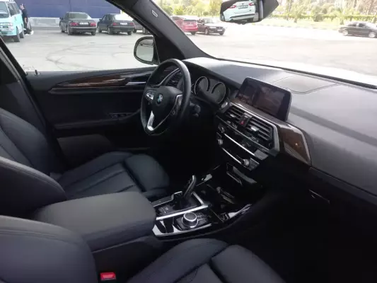 BMW X3 ქირავდება საქართველოში