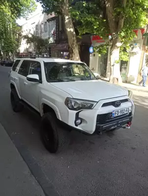 Toyota 4Runner ქირავდება ბორჯომში