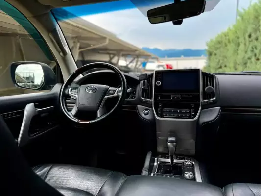 Toyota Land Cruiser 200 для аренды в Чакви