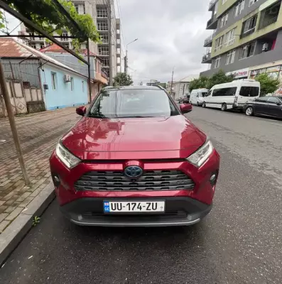 Toyota RAV4 ქირავდება საქართველოში