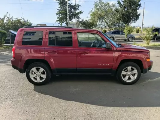 Jeep Patriot ქირავდება საქართველოში