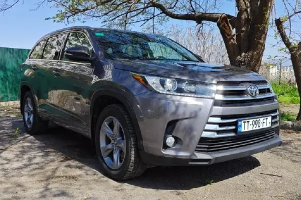 Toyota Highlander ქირავდება საქართველოში