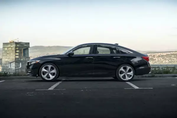 Honda Accord ქირავდება საქართველოში