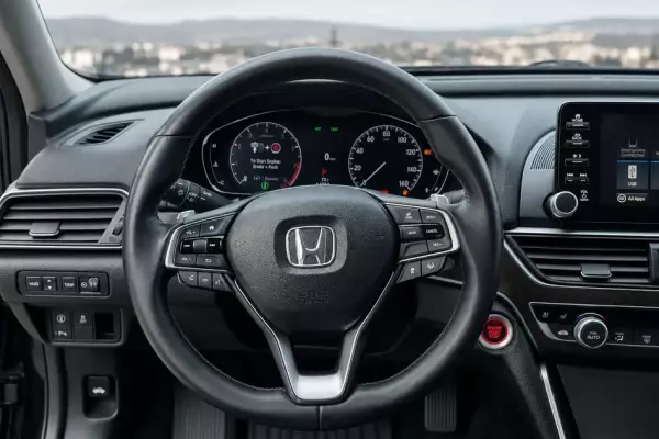 Honda Accord ქირავდება საქართველოში