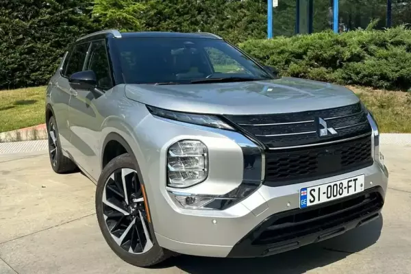 Mitsubishi Outlander ქირავდება საქართველოში