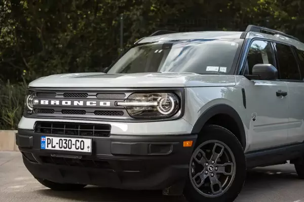 Ford Bronco ქირავდება თელავში