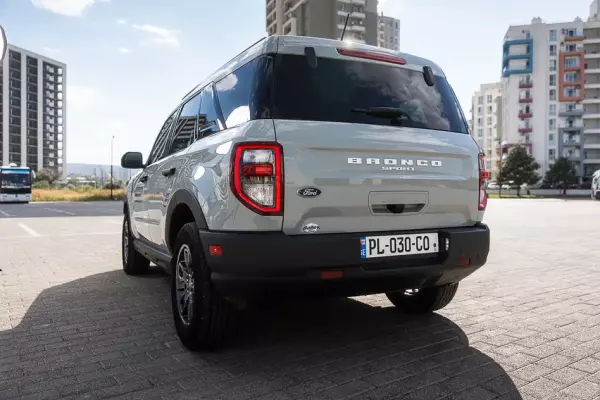 Ford Bronco ქირავდება თელავში