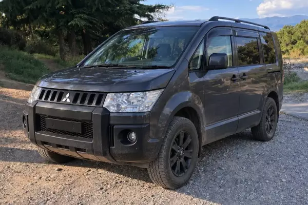Mitsubishi Delica D:5 ქირავდება საქართველოში