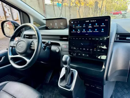 Hyundai Staria ქირავდება საქართველოში