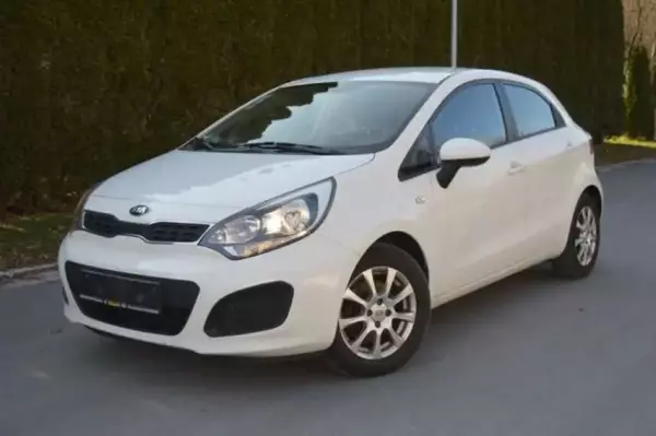 KIA Rio ქირავდება საქართველოში