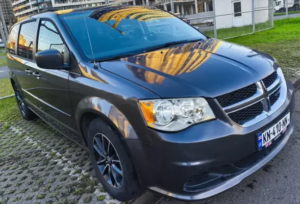 Dodge Grand Caravan для аренды в Чакви