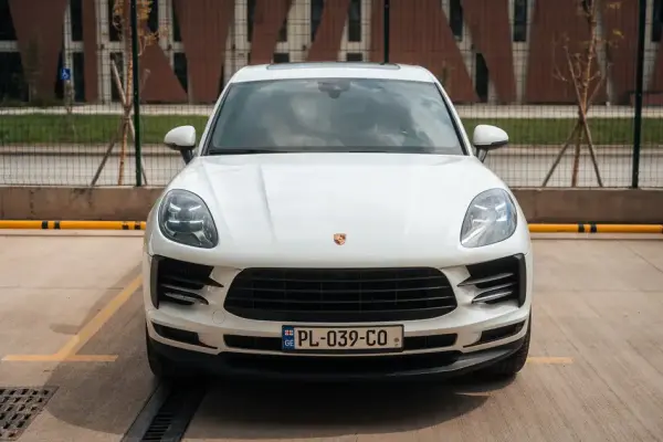 Porsche Macan S ქირავდება ბათუმში