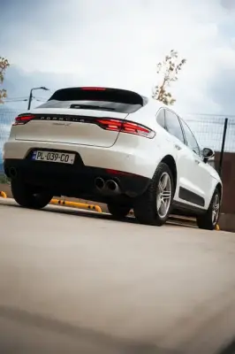 Porsche Macan S ქირავდება ბათუმში