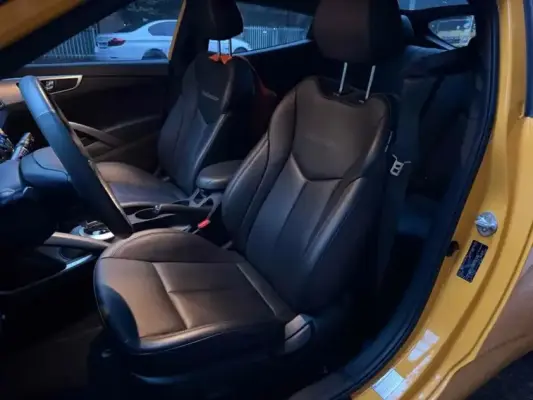 Hyundai Veloster ქირავდება საქართველოში