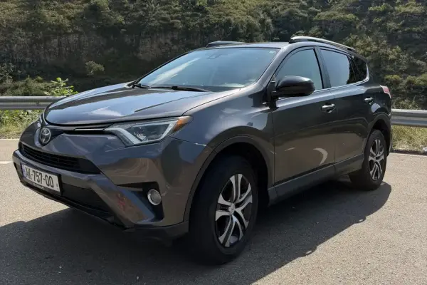 Toyota RAV4 ქირავდება საქართველოში