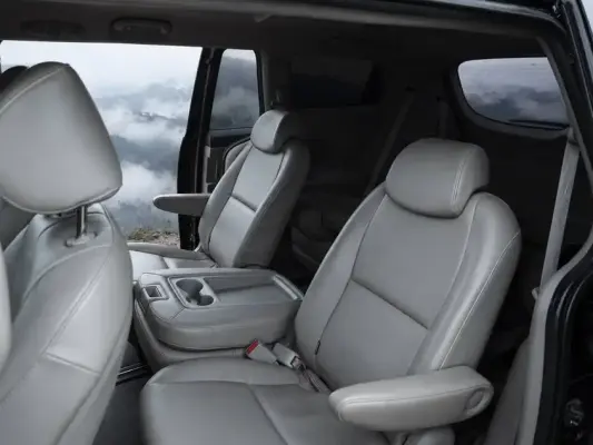 KIA Carnival ქირავდება ბათუმში