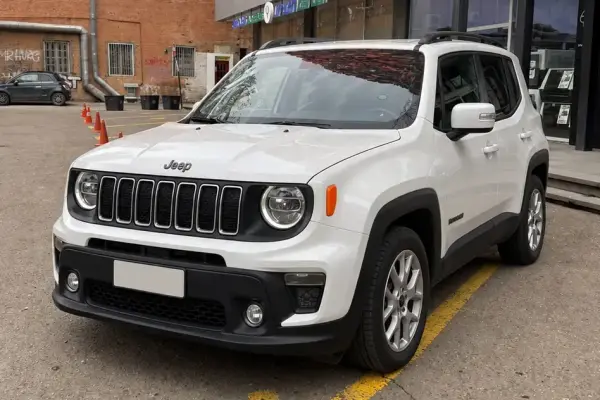Jeep Renegade ქირავდება საქართველოში
