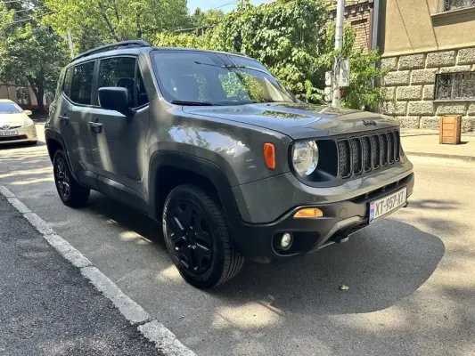 Jeep Renegade ქირავდება საქართველოში