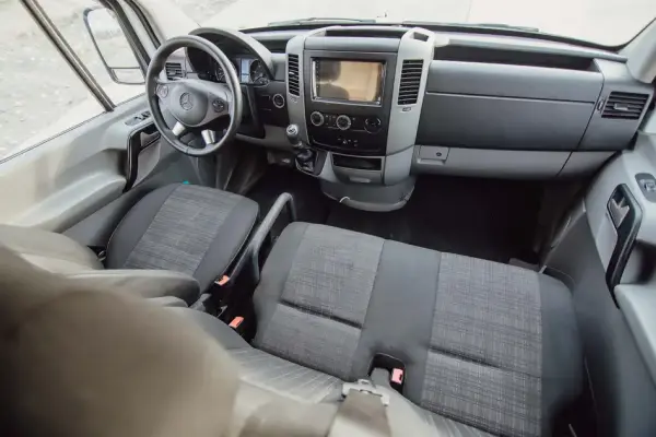 Mercedes Sprinter ქირავდება საქართველოში