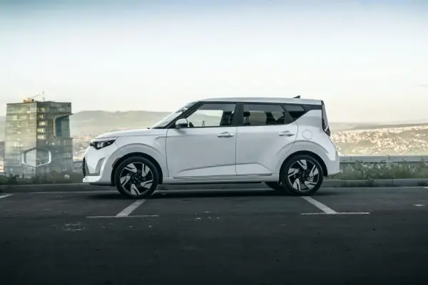 KIA Soul ქირავდება შეკვეთილში