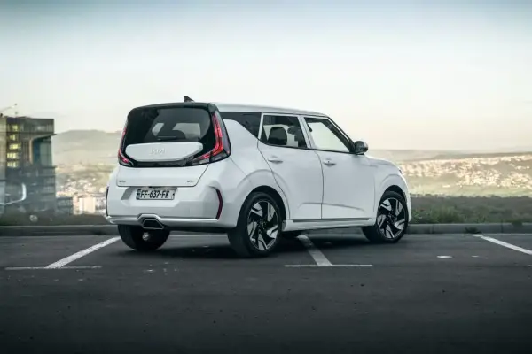 KIA Soul ქირავდება შეკვეთილში