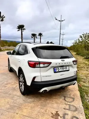 Ford Escape ქირავდება ბორჯომში