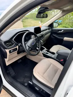 Ford Escape ქირავდება ბორჯომში