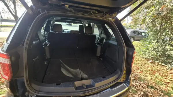 Ford Explorer for rent in Sarpi