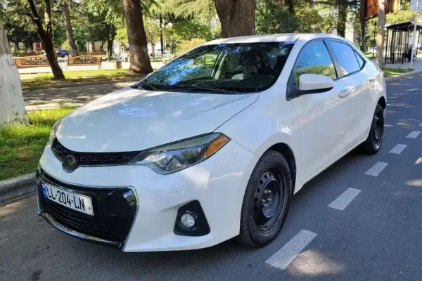 Toyota Corolla ქირავდება საქართველოში