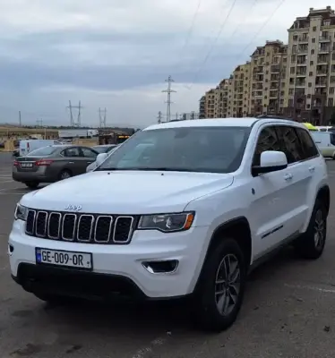 Jeep Grand Cherokee ქირავდება ბათუმში