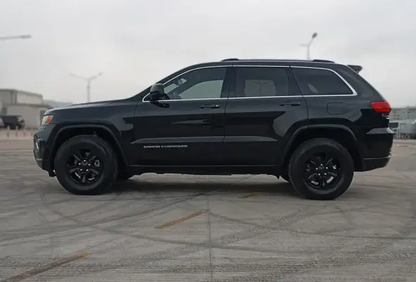Jeep Grand Cherokee for rent in Mtskheta