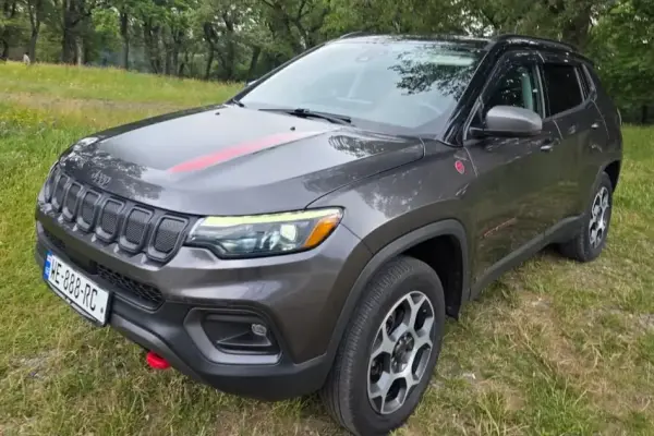 Jeep Compass ქირავდება საქართველოში