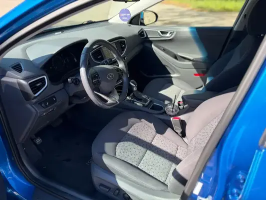 Hyundai Ioniq ქირავდება ქობულეთში