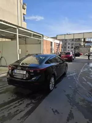 Mazda 3 ქირავდება შეკვეთილში