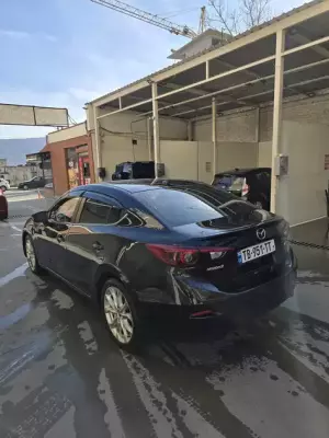 Mazda 3 ქირავდება შეკვეთილში